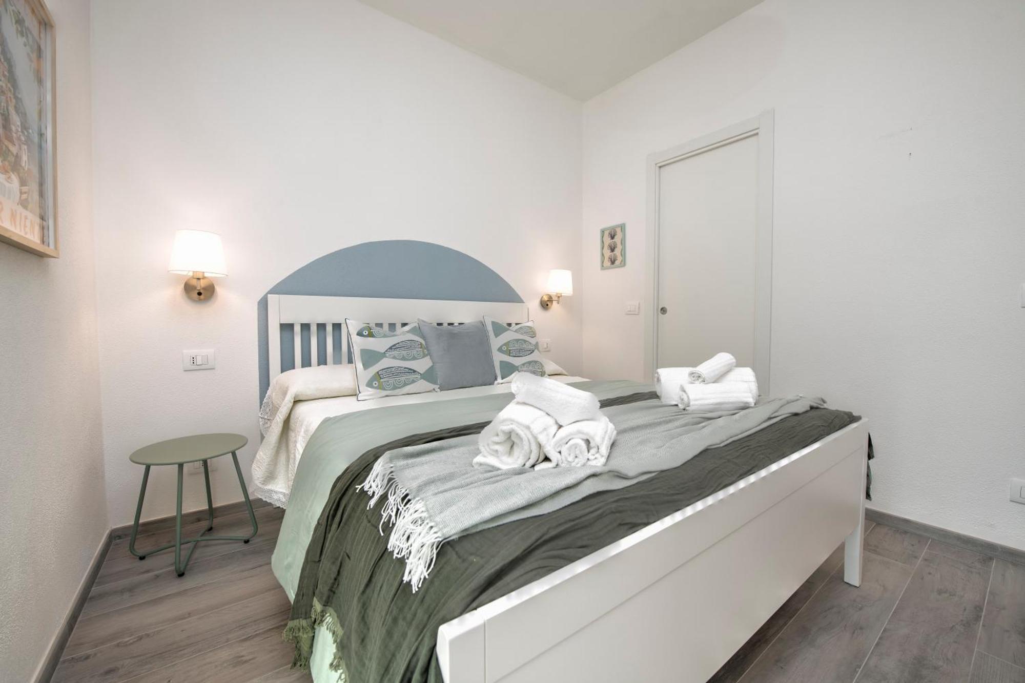 Amoneglia Hotel Bagian luar foto