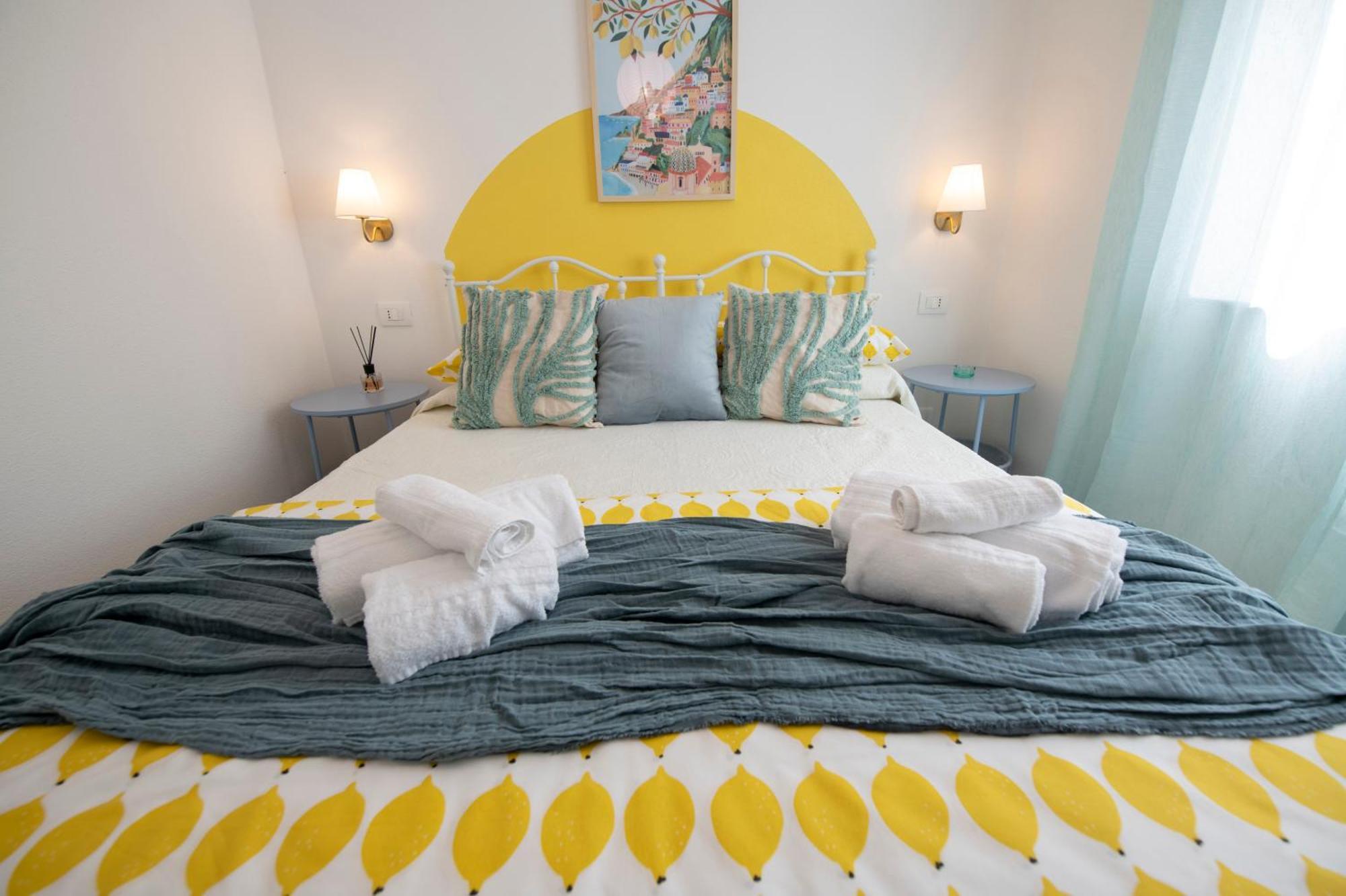 Amoneglia Hotel Bagian luar foto